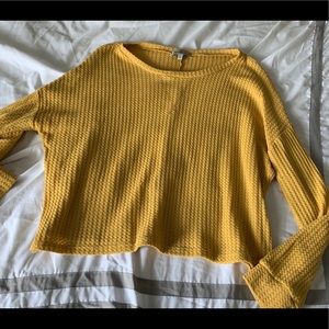 Yellow cropped long sleeve tee